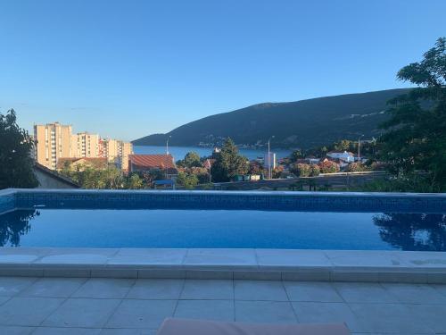 Green Peace Apartments With Swimming Pool