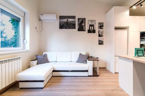 Apartamento Modern Studio - Steps Away From Pedestrian Area