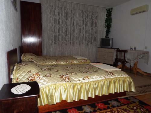 Hostal Albena Guest Rooms