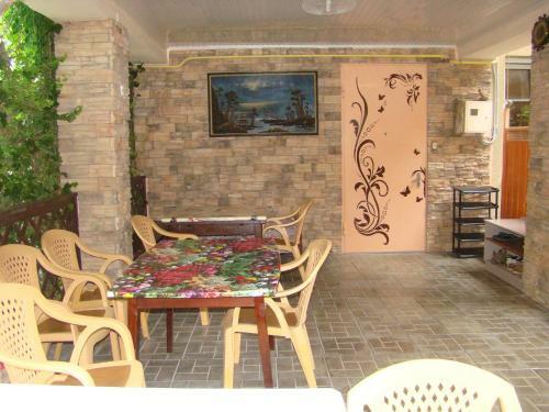 Hostal Guesthouse Semeynyy