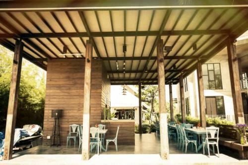 Hotel Pomelo Amphawa The Local Residence