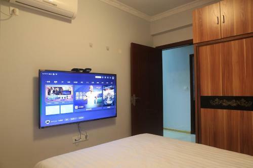 Beihu Park Tianci Central Ginza Apartment