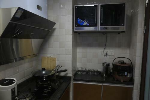 Beihu Park Tianci Central Ginza Apartment