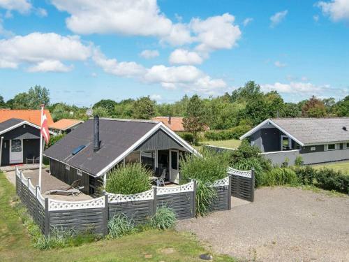 Two-bedroom Holiday Home In Hemmet 15