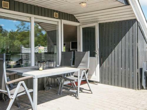 Two-bedroom Holiday Home In Hemmet 15