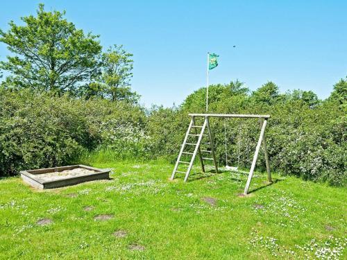 Four-bedroom Holiday Home In Oksb�l 8