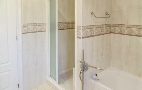 Three-bedroom Holiday Home In Benferri