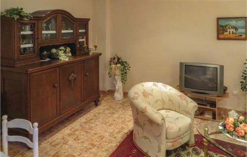Three-bedroom Holiday Home In Benferri