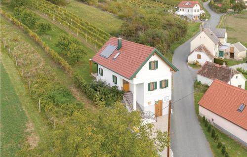 Three-bedroom Holiday Home In Rechnitz