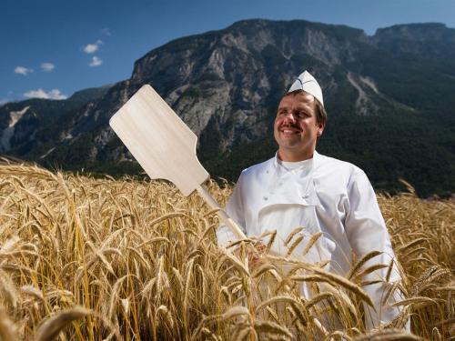 Comfortable Holiday Home In Heremence Near Ski Area