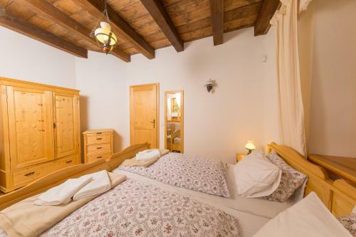 Hotel Vala?sk� Chalupy Resort