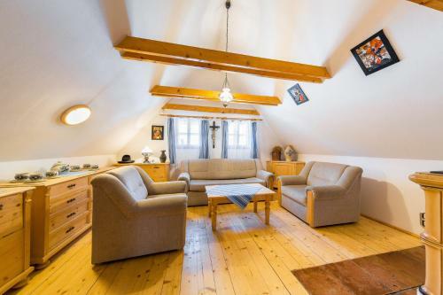 Hotel Vala?sk� Chalupy Resort