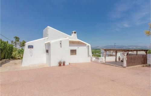 Four-bedroom Holiday Home In Alberique