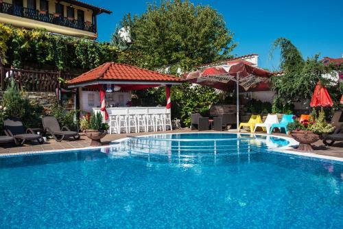 Chiflika Family Hotel
