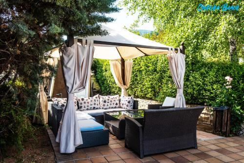 Chiflika Family Hotel