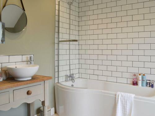 Manor Farm House East
