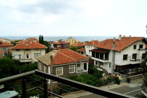 Hostal Kastela Guest House