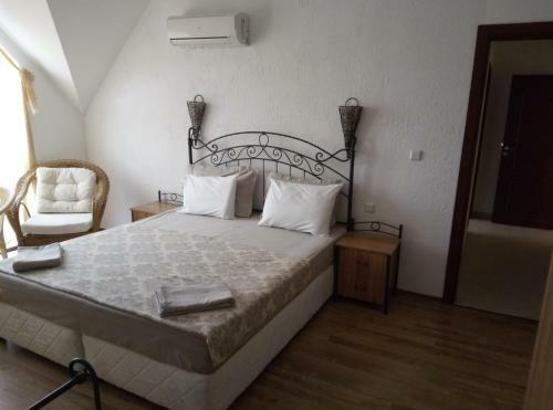 Hostal Family Hotel Bellehouse