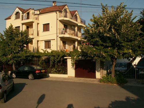 Hostal Family Hotel Bellehouse