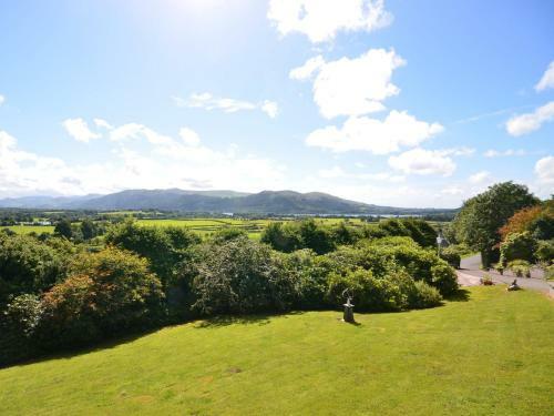 Holly Bank