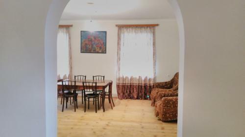 Hostal Guest House In Nikortsminda Racha