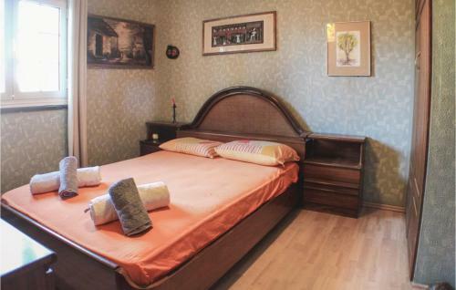 Four-bedroom Holiday Home In Alepochori