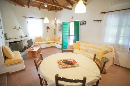 Apartamento Traditional House In A Natural Oasis