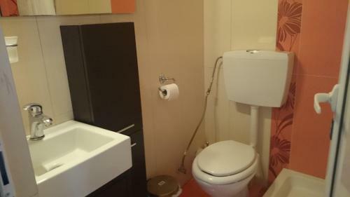 Antonia's Apartments