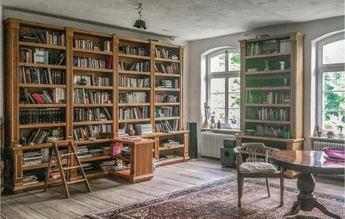 Five-bedroom Holiday Home In Friedland