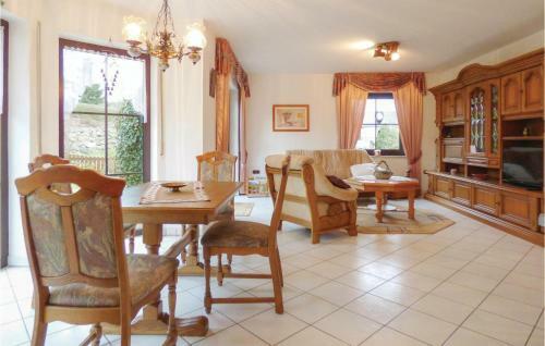 Two-bedroom Apartment In Dollendorf