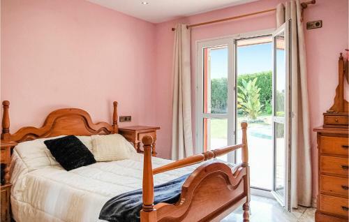 Three-bedroom Holiday Home In Antromero