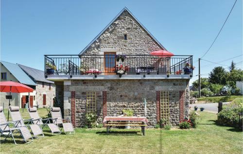 Three-bedroom Holiday Home In St-michel-de-montjoie