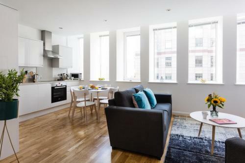 Croydon Apartments By Flying Butler