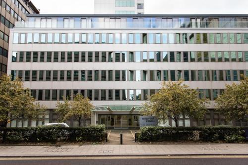 Croydon Apartments By Flying Butler