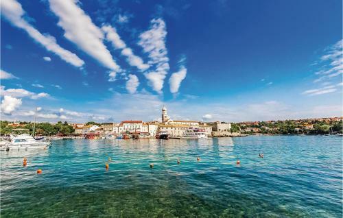 Three-bedroom Holiday Home In Garica