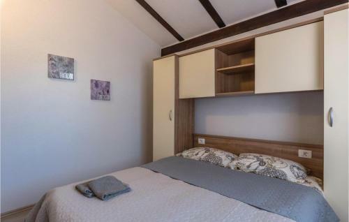 Four-bedroom Holiday Home In Novigrad