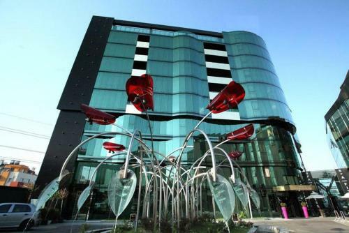 Aparthotel Emirates Apart Residence