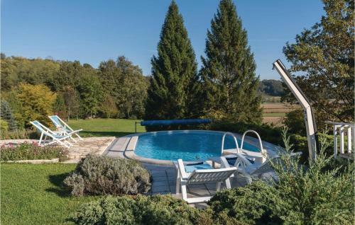Three-bedroom Holiday Home In Donji Zbilj