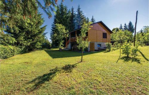 Two-bedroom Holiday Home In Trosmarija