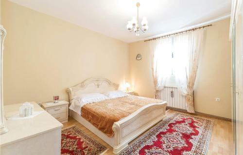 Four-bedroom Holiday Home In Benkovac