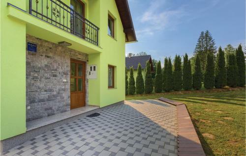 Three-bedroom Holiday Home In Brestovac