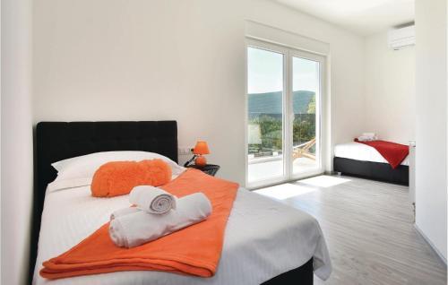 Four-bedroom Holiday Home In Dicmo