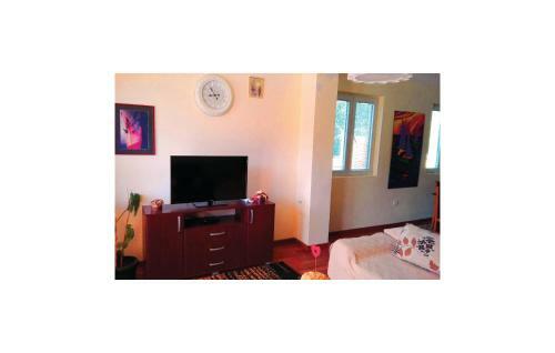 Three-bedroom Holiday Home In Herceg Novi