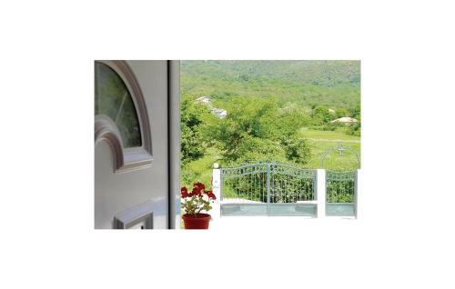 Three-bedroom Holiday Home In Herceg Novi