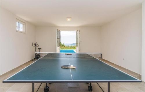 Three-bedroom Holiday Home In Igalo