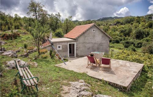 Two-bedroom Holiday Home In Herceg Novi