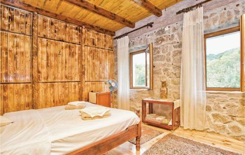 Two-bedroom Holiday Home In Herceg Novi