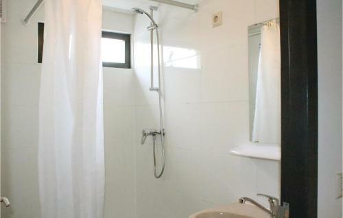 Three-bedroom Holiday Home In Drijber