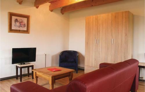 Three-bedroom Holiday Home In Drijber