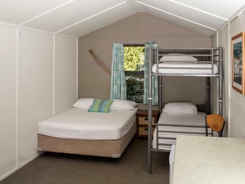 Oakura Beach Holiday Park